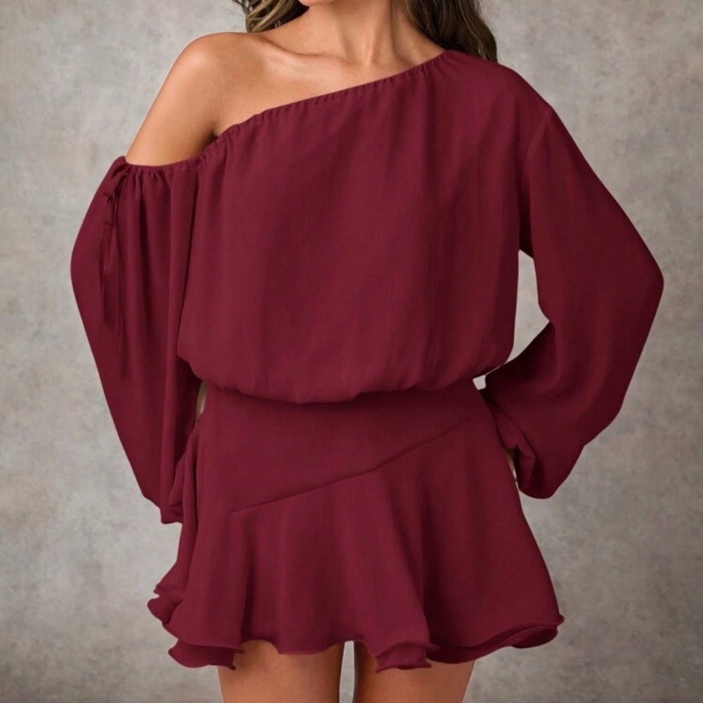 One-Shoulder Lantern Sleeve Burgundy Romper Dress
